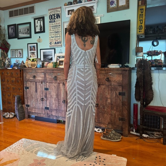 NWT JUDY & JULIA Silver Beaded Crystal Evening Gown Dress Sz 12 GORGEOUS Z42 - Picture 3 of 9